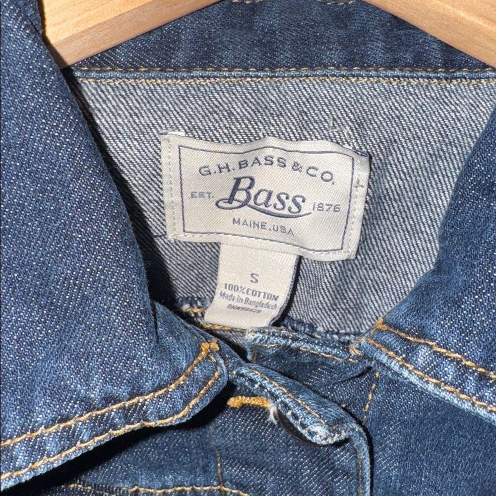 Bass Women's Small Dark Blue Denim Jacket Casual Every Day Jean Button Up Top - Picture 4 of 5